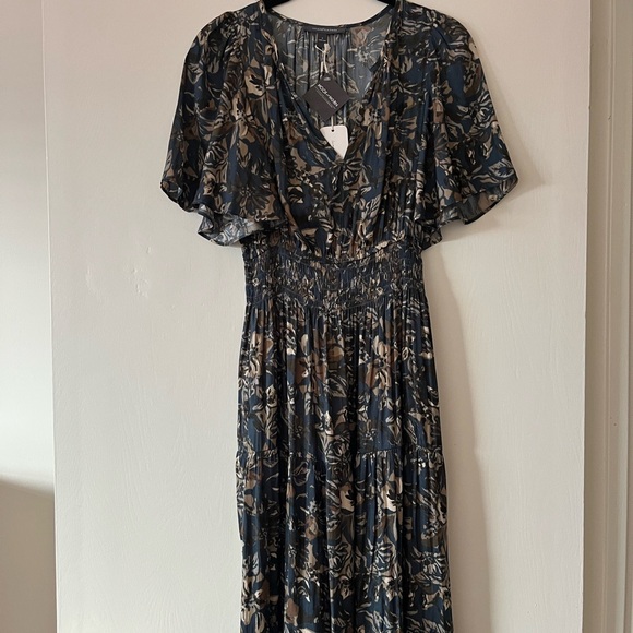 NWT Floral Midnight/Brown V-Neck Maxi Dress - Picture 1 of 4